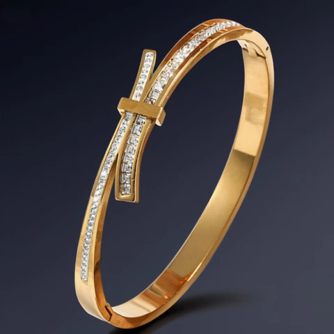 Bow Design Stainless Steel Bangle Cubic Zirconia Inlaid Crossover Buckle Fashion Trendy Jewelry For Women Daily Wear