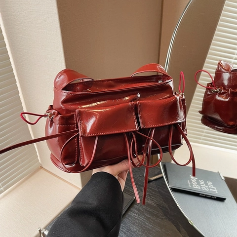 Borsa Sottobraccio Donna Pelle PU Lucida Multi Tasche Coulisse Nastro Retro Street Style Borsa A Spalla
