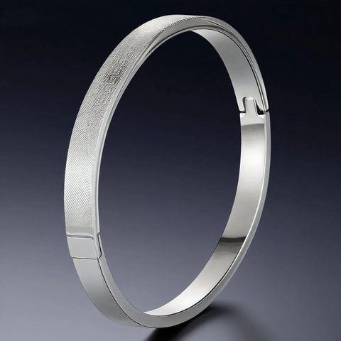 Brazalete Ovalado Minimalista Acero Inoxidable Chapado En Oro De 18K Cierre De Bisagra Textura Diagonal Joyería Geométrica Mujeres Hombres
