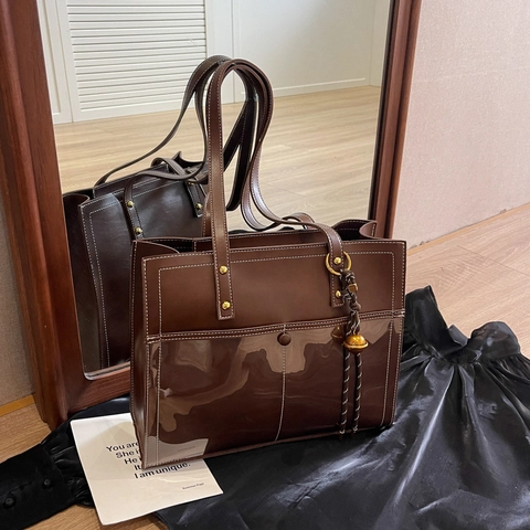 Women Large Capacity Tote Bag PU Leather PVC Patchwork Contrasting Stitching Fashion Commute Shoulder Bag Bell Pendant
