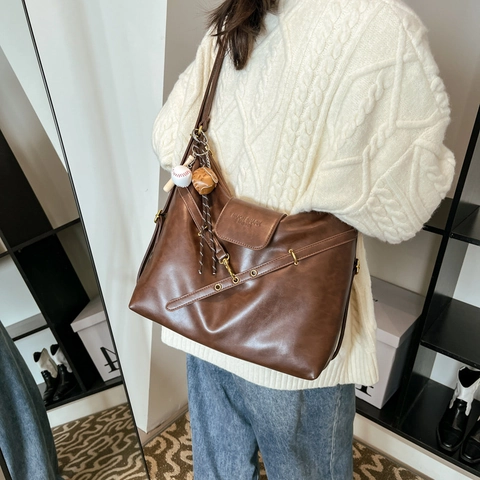 Women Vintage PU Leather Large Capacity Hobo Shoulder Bag With Baseball Charm For Daily Commute Work
