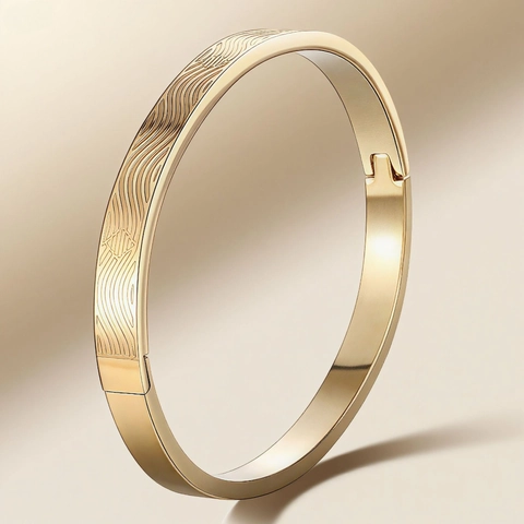 Pulsera De Brazalete De Acero Inoxidable Con Patrón De Latido Del Corazón Grabado Minimalista Joyería De Moda Para Parejas