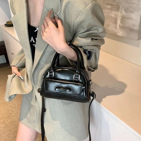 Borsa Da Donna In Pelle PU Lucida Con Fiocco Decorativo Borsa A Tracolla Metallica Chic Borsetta Versatile
