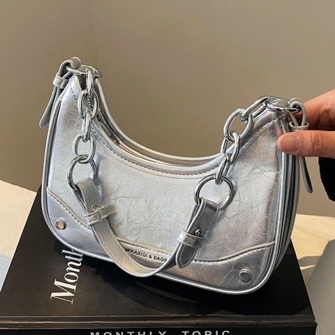 Borsa A Spalla Hobo Da Donna Pelle PU Increspata Mezzaluna Borsa Sottobraccio Tracolla Con Catena Di Metallo Alla Moda Versatile