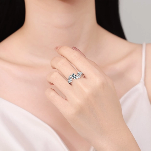 Elegante Anello Aperto Regolabile Design Foglia Rame Con Zirconia Pietra Ovale Gioielli Da Fidanzamento Per Donne