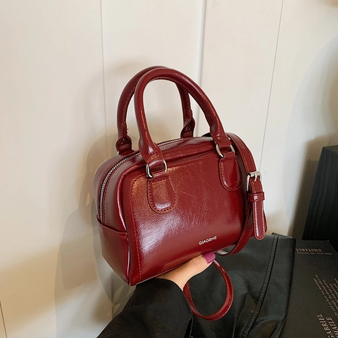 Damen Boston Handtasche Glänzendes PU Leder Retro Minimalistisch Top Griff Umhängetasche Stilvolles Tägliches Accessoire