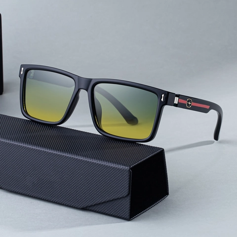 Occhiali da Sole Quadrati Polarizzati da Uomo Moda Occidentale Protezione UV400 Lente TAC Telaio PC Metallo per Guida