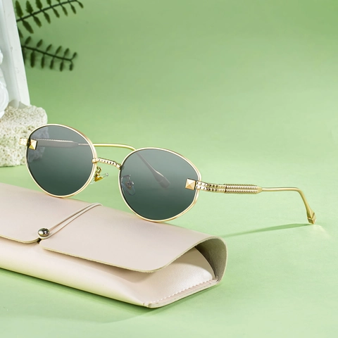Vintage Oval Sunglasses Women Metal Temples UV400 Protection Square Rivet Decorative Fashion Shades Retro Travel Eyewear