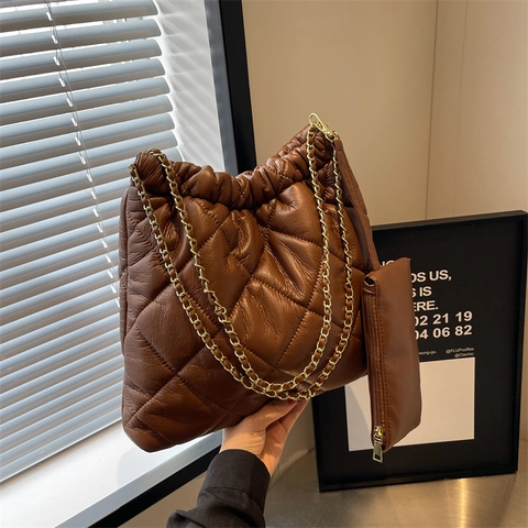 Quilted Diamond PU Leather Shoulder Bag With Chain Strap And Small Zipper Pouch Drawstring Large Underarm Bucket Bag