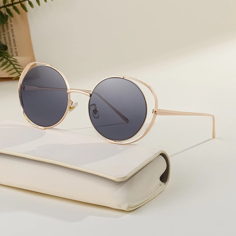 Women Round Sunglasses Metal Frame Hollow Design UV400 Protection Gradient Lens Vintage Retro Fashion Eyewear