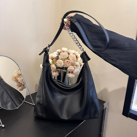Große Hobo Schultertasche Für Damen Mit Kieselmaserung PU Leder Shopper Silberne Kette Retro Minimalistische Unterachseltasche