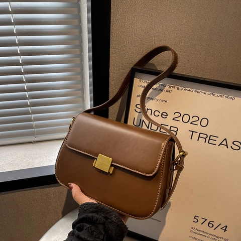 Vintage PU Leather Crossbody Bag Minimalist Square Gold Metal Buckle Flap Shoulder Bag For Women Trendy Versatile Retro