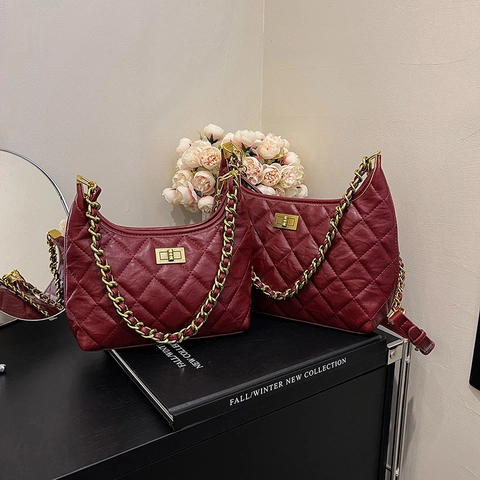 Borsa Hobo Trapuntata Da Donna In Pelle PU Catena Dorata Chiusura A Girello Borsa A Tracolla Versatile Elegante
