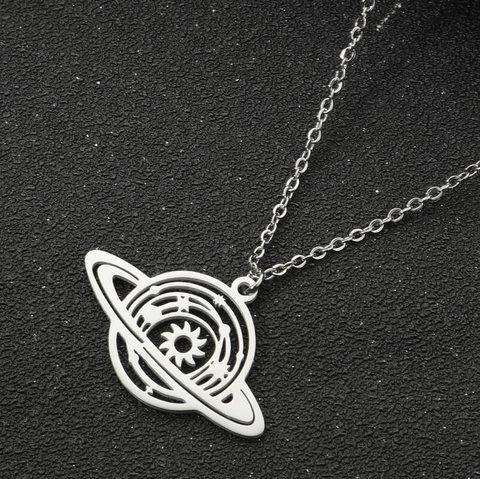 Collar Colgante Planeta Saturno Acero Inoxidable Hueco Universo Estrella Sol Gótico Punk Joyería Para Mujeres Hombres