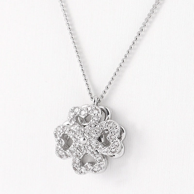 Hollow Heart Four Leaf Clover Rotating Pendant Necklace Zircon Copper Jewelry For Women Elegant Fashionable Gift