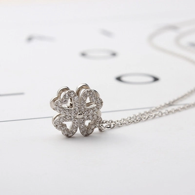 Hollow Heart Four Leaf Clover Rotating Pendant Necklace Zircon Copper Jewelry For Women Elegant Fashionable Gift