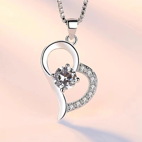 Elegant Heart Pendant Necklace Copper Cubic Zirconia Inlay Hollow Romantic Jewelry For Women Fashion Accessory