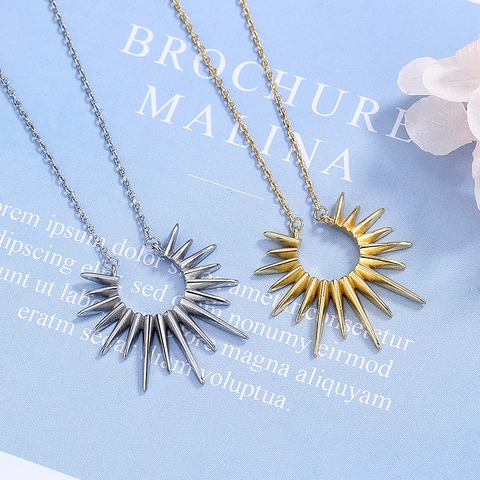 Sunburst Anhänger Halskette 18 Karat Vergoldetes Kupfer Sonnenstrahl Geometrischer Minimalistischer Schmuck Für Damen
