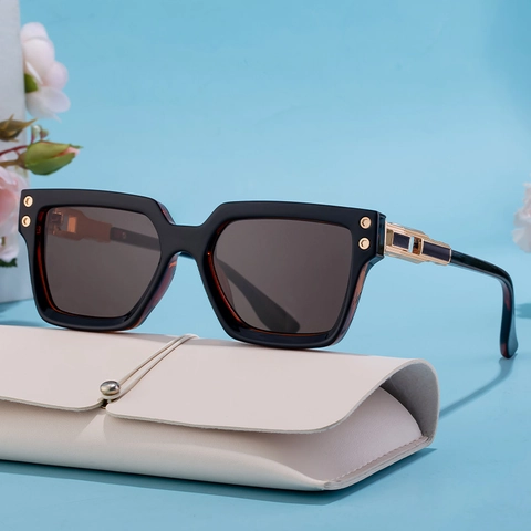 Men Polarized Square Sunglasses UV400 Protection PC Frame TAC Lens Retro Fashion Outdoor Driving Shades For Men