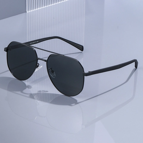 Men Polarized Sunglasses Retro Square Geometric Metal Frame Double Bridge Outdoor Driving UV400 Protection