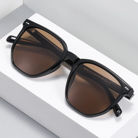 Mode Quadratischer Rahmen Sonnenbrille Für Damen Polarisiert UV400 Sonnenschutz Retro Street Style TR Metallrahmen Brillen Zubehör