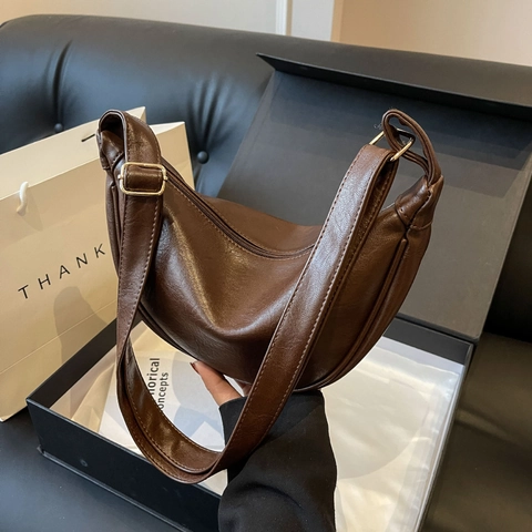 Sac Hobo En Cuir PU Grande Capacité Forme Croissant Sac À Bandoulière Style Rétro Pour Femmes