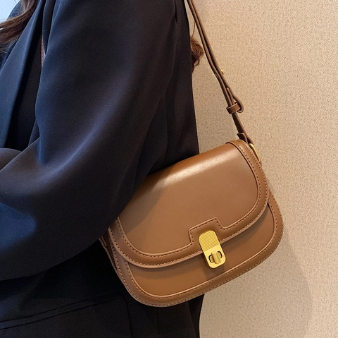 Borsa A Tracolla Piccola Da Donna Pelle PU Vintage Sella Quadrata Chiusura Dorata Tracolla Regolabile Versatile Elegante