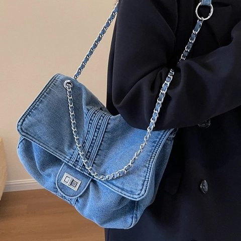 Gewaschene Denim Umhängetasche Damen Mode Große Kapazität Vintage Stil Metallkettenriemen Drehverschluss