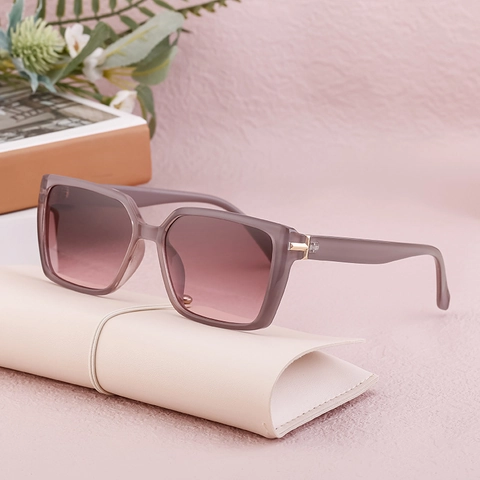 Fashion Square Sunglasses For Women Oversized PC Frame UV400 Protection Gradient Lens Vintage Metal Hinge Street Wear