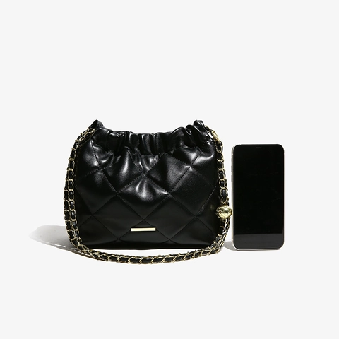 Quilted Diamond Pattern Bucket Bag PU Leather Crossbody With Metal Chain Strap Drawstring Cloud Shape Fashion