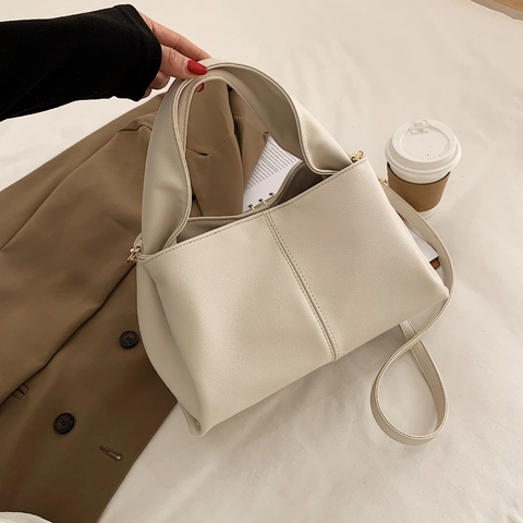Borsa A Tracolla Da Donna In Pelle PU Morbida Grande Capacità Grana Di Litchi Retro Semplice A Mano Con Tracolla Regolabile