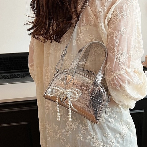 Women Mini Handbag Croc Embossed PU Leather Shoulder Crossbody Bag With Artificial Pearl Bow Heart Pendant Versatile Fashion Bag
