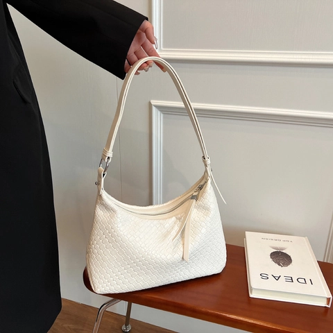 Women Woven Hobo Shoulder Bag PU Leather Half Moon Underarm Purse Adjustable Strap Minimalist