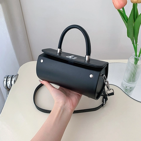 Women PU Leather Barrel Crossbody Bag Fashion Cylindrical Handbag With Silver Metal Lock And Detachable Shoulder Strap