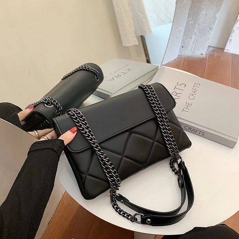 Borsa A Spalla Trapuntata Da Donna In Pelle PU Elegante Tracolla Con Catena Patta Moda Versatile A Mano