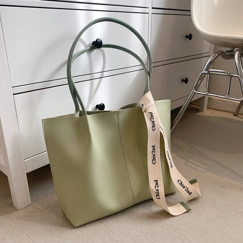 Borsa Tote Minimalista Grande Capacità Pelle PU Borsa A Spalla Donna Con Nastro Stampato Decorativo Borsa A Mano Elegante