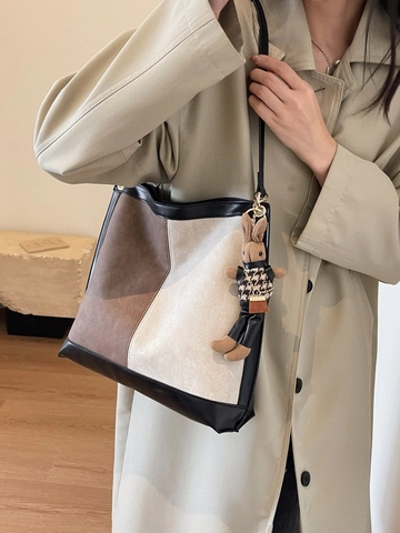 Bolso Cubo De Mujer Color Contrastado Gran Capacidad Cuero PU Ante Costuras Bolso De Hombro Con Colgante De Conejo
