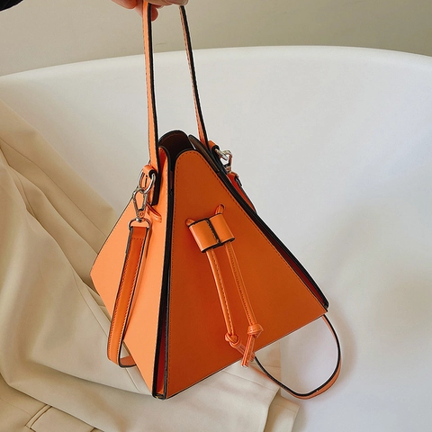 Geometric Triangle Crossbody Bag PU Leather Pyramid Handbag Minimalist 3D Small Shoulder Purse For Women