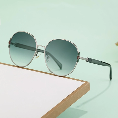 Oversized Round Sunglasses Women Metal Frame Gradient Lens UV400 Protection Retro Fashionable Outdoor Eyewear