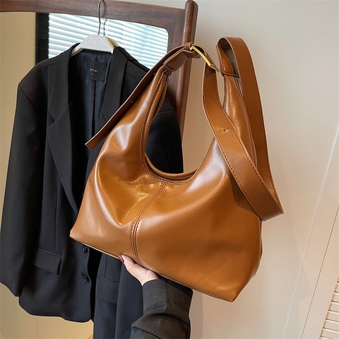 Minimalist Women Hobo Shoulder Bag PU Leather Large Capacity Adjustable Wide Strap Retro Urban Commute Tote Bag