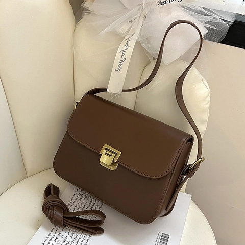 Retro PU Leather Crossbody Bag For Women Gold Metal Buckle Chic Solid Color Flap Shoulder Bag For Daily Commuting