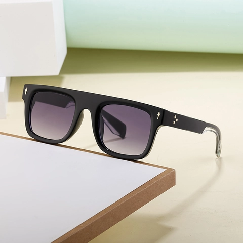 Occhiali Da Sole Quadrati Uomini Lusso Flat Top Montatura PC Protezione UV400 Rivetto Freccia Lente Sfumata Occhiali Retro