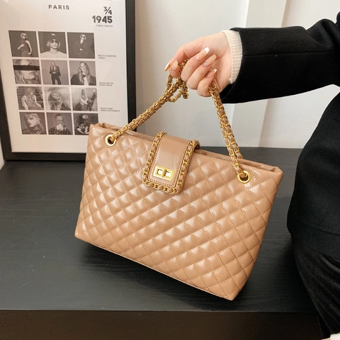 Gesteppte Schultertasche Mit Rautenmuster PU Leder Goldene Kette Große Kapazität Pendler Mode Tragetasche Für Damen