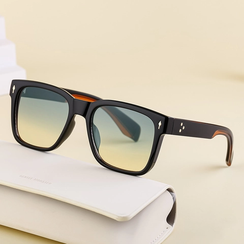 Retro Square Frame Sunglasses UV400 Protection PC Metal Rivet Decor Fashion Outdoor Driving Eyewear Unisex Trendy Shaded