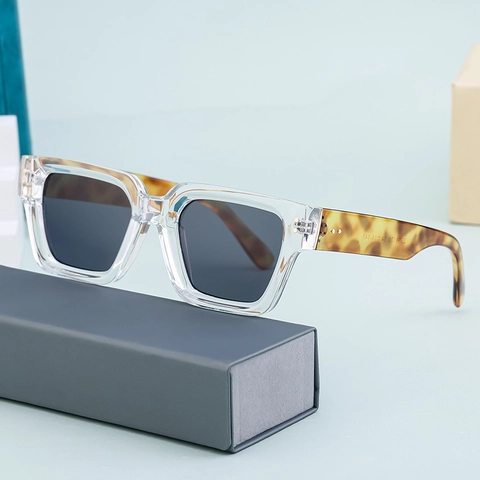 Gafas De Sol Cuadradas Retro Hombres Mujeres Vintage Marco PC Protección UV400 Gafas De Moda Con Remaches Metálicos