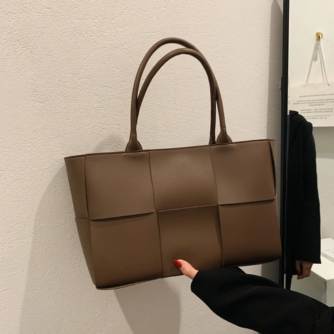 Large Woven Tote Bag PU Leather Handbag Fashion Solid Color Shoulder Bag With Internal Zipper Pocket Casual For Women