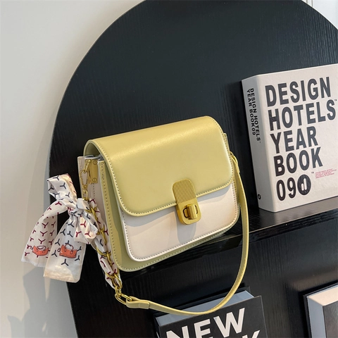 Bolso Bandolera Para Mujer De Cuero PU Solapa De Color Contrastado Bolso Cuadrado Con Pañuelo De Satén Cierre De Metal