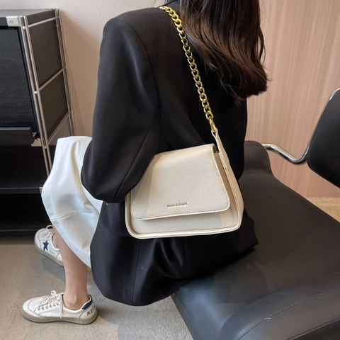 Damen Umhängetasche Aus PU Leder Elegante Quadratische Schultertasche Mit Goldener Metallkette Und Verstellbarem Riemen