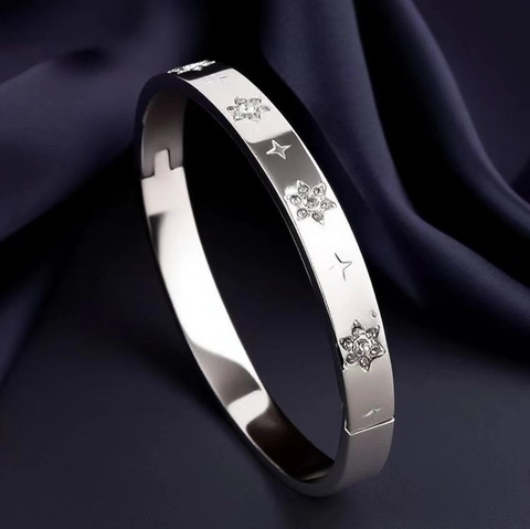 Brazalete De Acero Inoxidable Para Mujer Con Diamantes De Imitación Pentagrama Estrella Incrustada Joyería De Moda