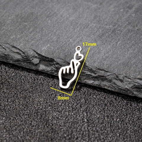Colgante Gesto Corazón De Dedo Acero Inoxidable Hueco Corazón Charm DIY Accesorio De Joyería Para Mujeres
